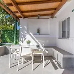 Home2book Vibrant Stay, Pool & Terrace Διαμέρισμα Μασπαλόμας