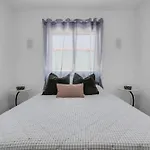 Home2book Vibrant Stay, Pool & Terrace Διαμέρισμα *